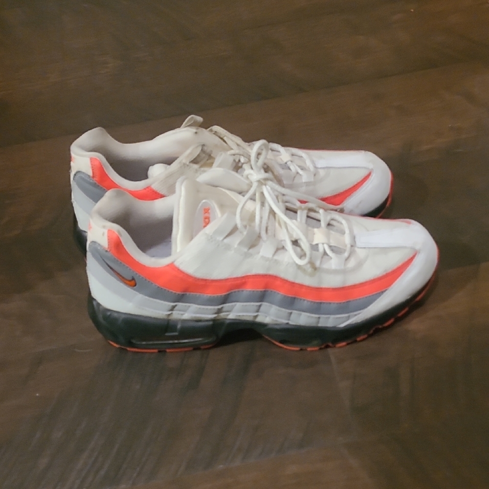Nike Air Max 95 White Sneakers with Coral and Gray Accents